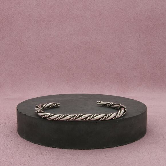 navajo sterling silver vintage twisted cuff bracelet size 6in - Picture 1 of 3